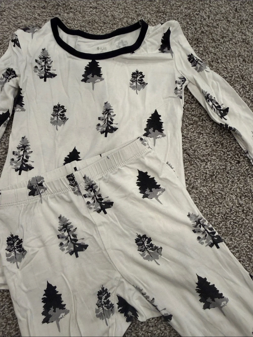 Kyte Baby long sleeve pajamas